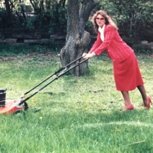 Meet your Posher, Edith